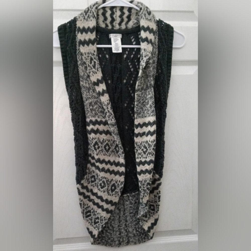 Max Studio Black and Gray Vest Jacket